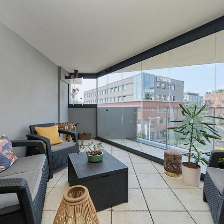 Spacious Apartment With Balcony Near The Slavic Hill Wroclaw By Renters Prestige Екстер'єр фото