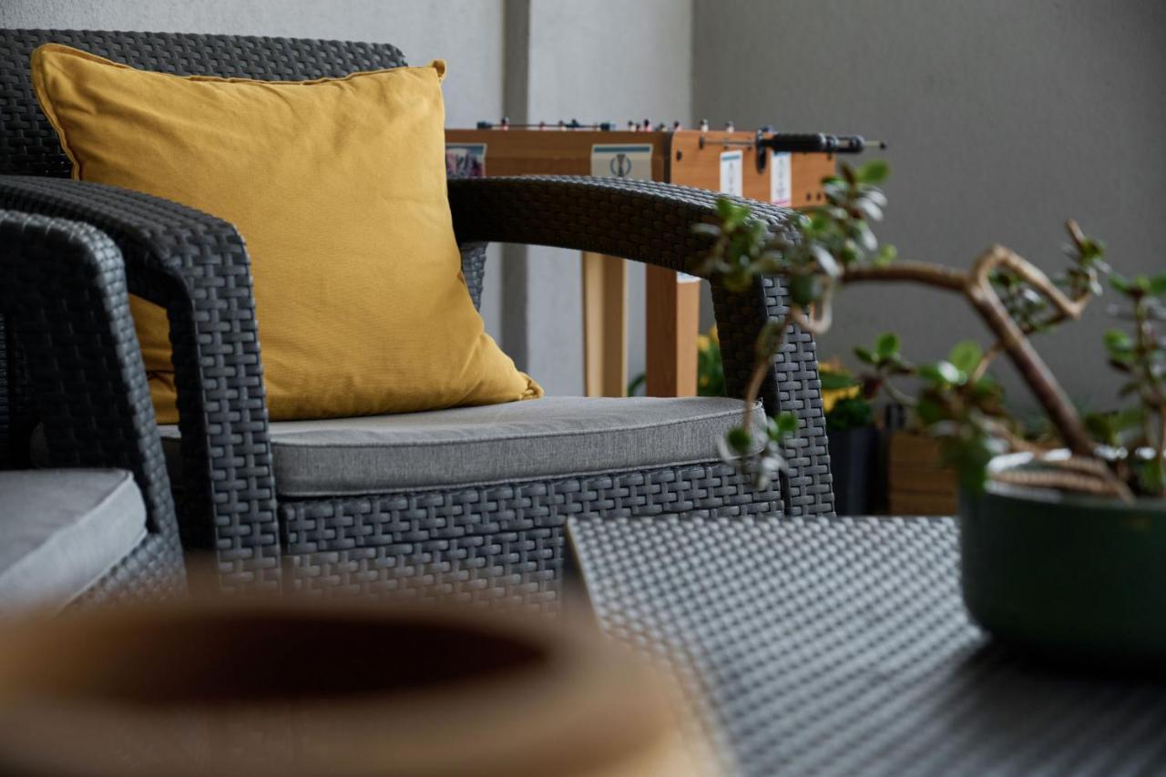 Spacious Apartment With Balcony Near The Slavic Hill Wroclaw By Renters Prestige Екстер'єр фото
