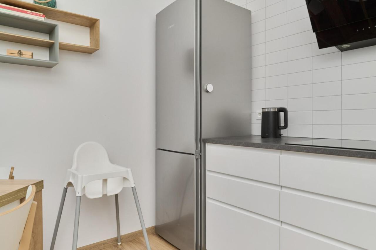 Spacious Apartment With Balcony Near The Slavic Hill Wroclaw By Renters Prestige Екстер'єр фото